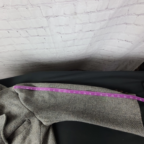 Levi's Tailored Classic's Blazer/ Coat Grays and Brown's. 44R - Picture 11 of 15